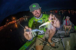 Abu Garcia Adrian Avenas Villain 2.0 / Revo AL-F RH Chatterbait Casting Combo 8 Abu Garcia Adrian Avenas Villain 2.0 / Revo AL-F RH Chatterbait Casting Combo -Fishing Equipment Store adrian avenas abu garcia vc70 6 revoal f chatterbait casting combo 49037.1651242884