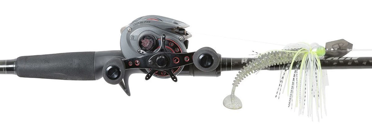 Abu Garcia Adrian Avenas Villain 2.0 / Revo AL-F RH Chatterbait Casting Combo 3 Abu Garcia Adrian Avenas Villain 2.0 / Revo AL-F RH Chatterbait Casting Combo