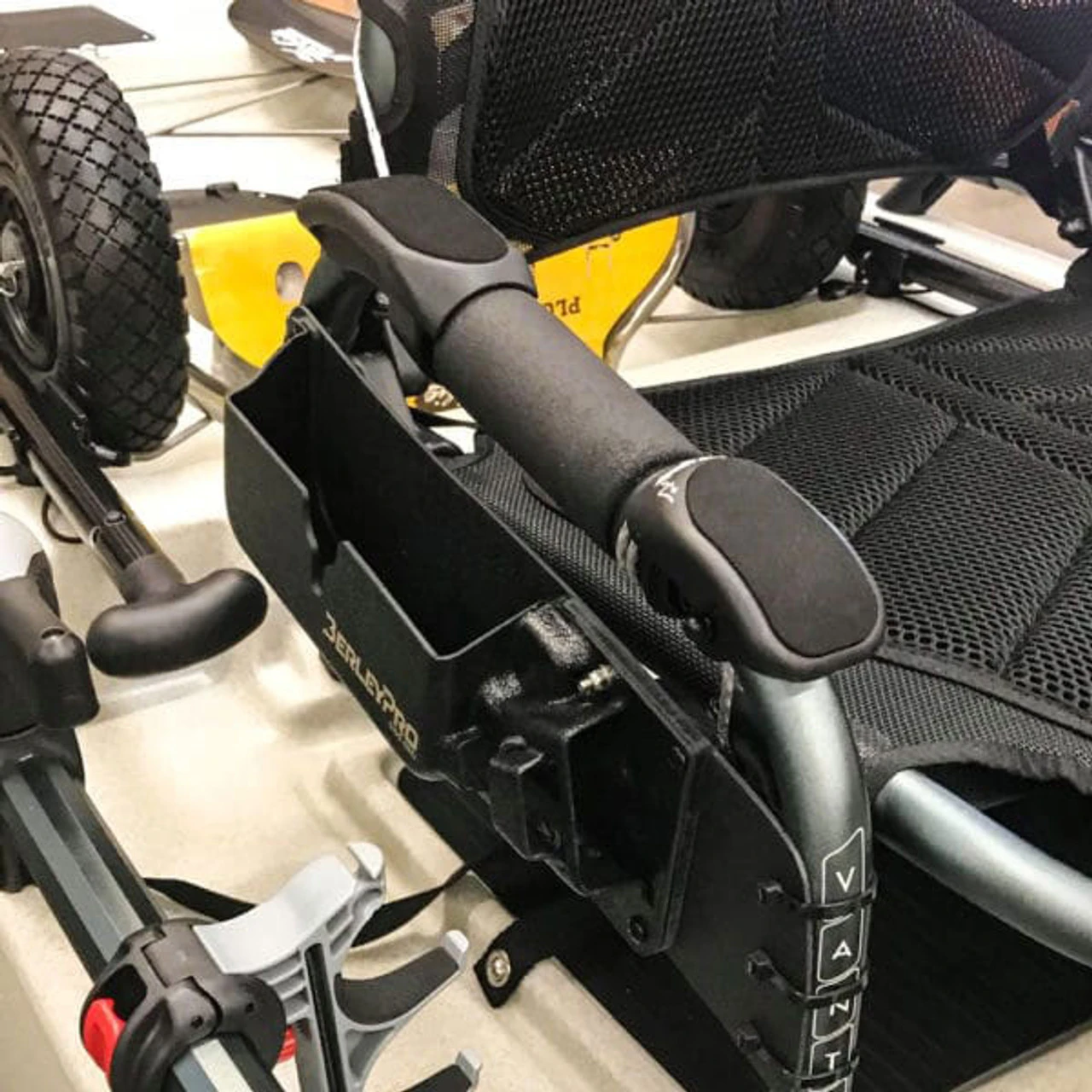 BerleyPro Vantage Seat Bro Adapter 5 BerleyPro Vantage Seat Bro Adapter - Image 3