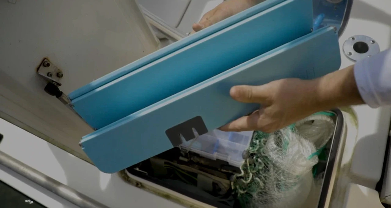 Toadfish Stowaway Folding Cutting Board 4 Toadfish Stowaway Folding Cutting Board - Image 2